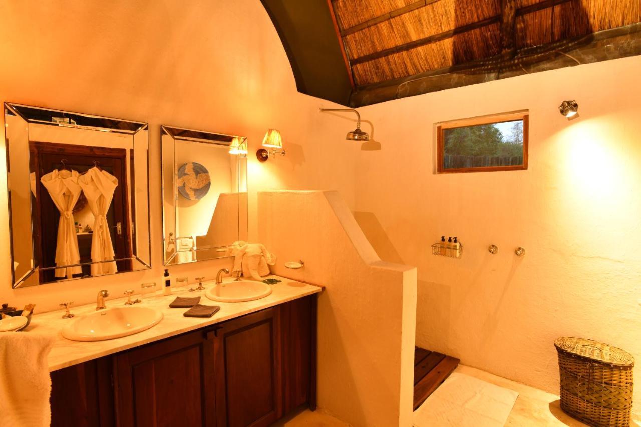 Royal Zambezi Lodge Mafuta Экстерьер фото